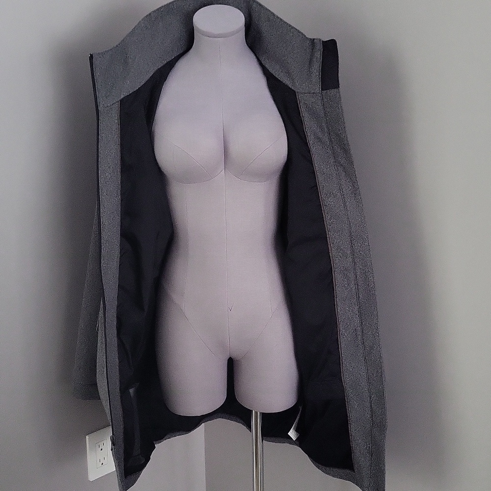 Helly Hansen Women’s Helly Tech® Long Hooded Softshell Parka – Grey, Size M - Picture 11 of 15